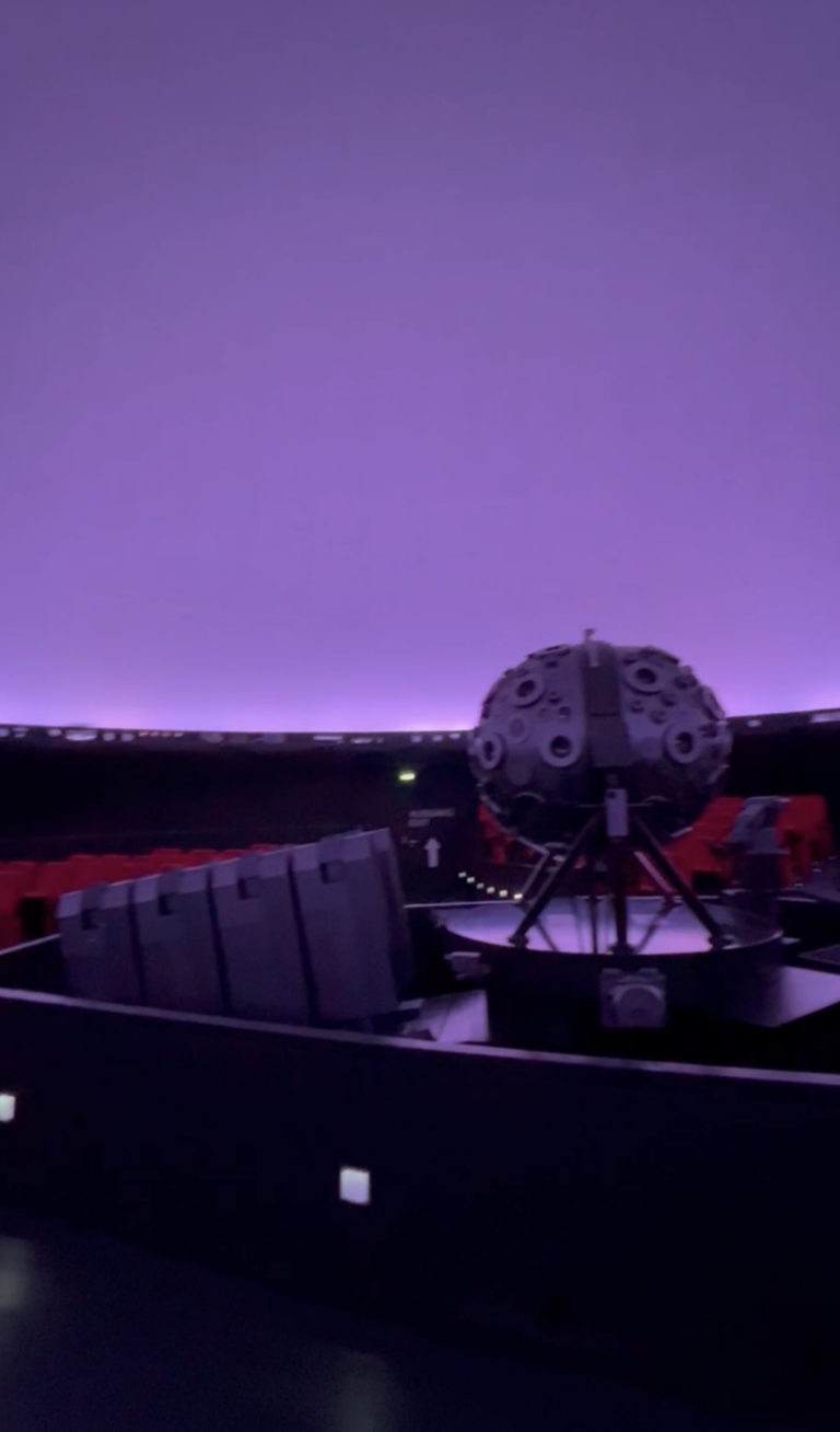 Sonnenfinsternis im Planetarium