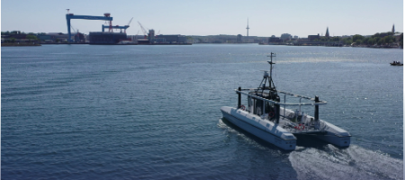 CAPTN Fähre auf der Kieler Förde